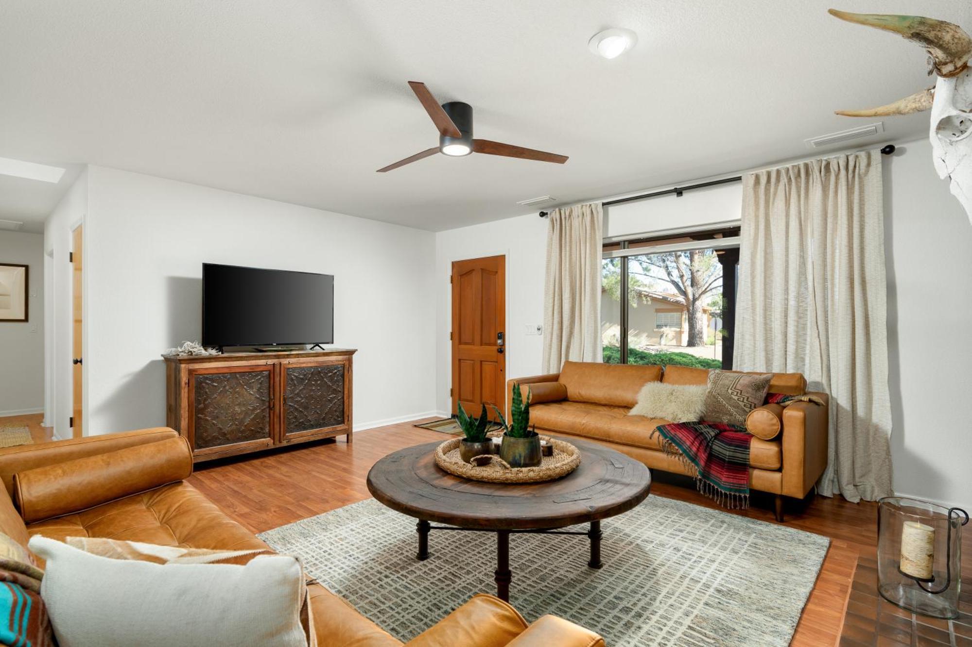 Holiday home Enjoy Redrock Views W A Fire Pit Cornhole Games At Starlite