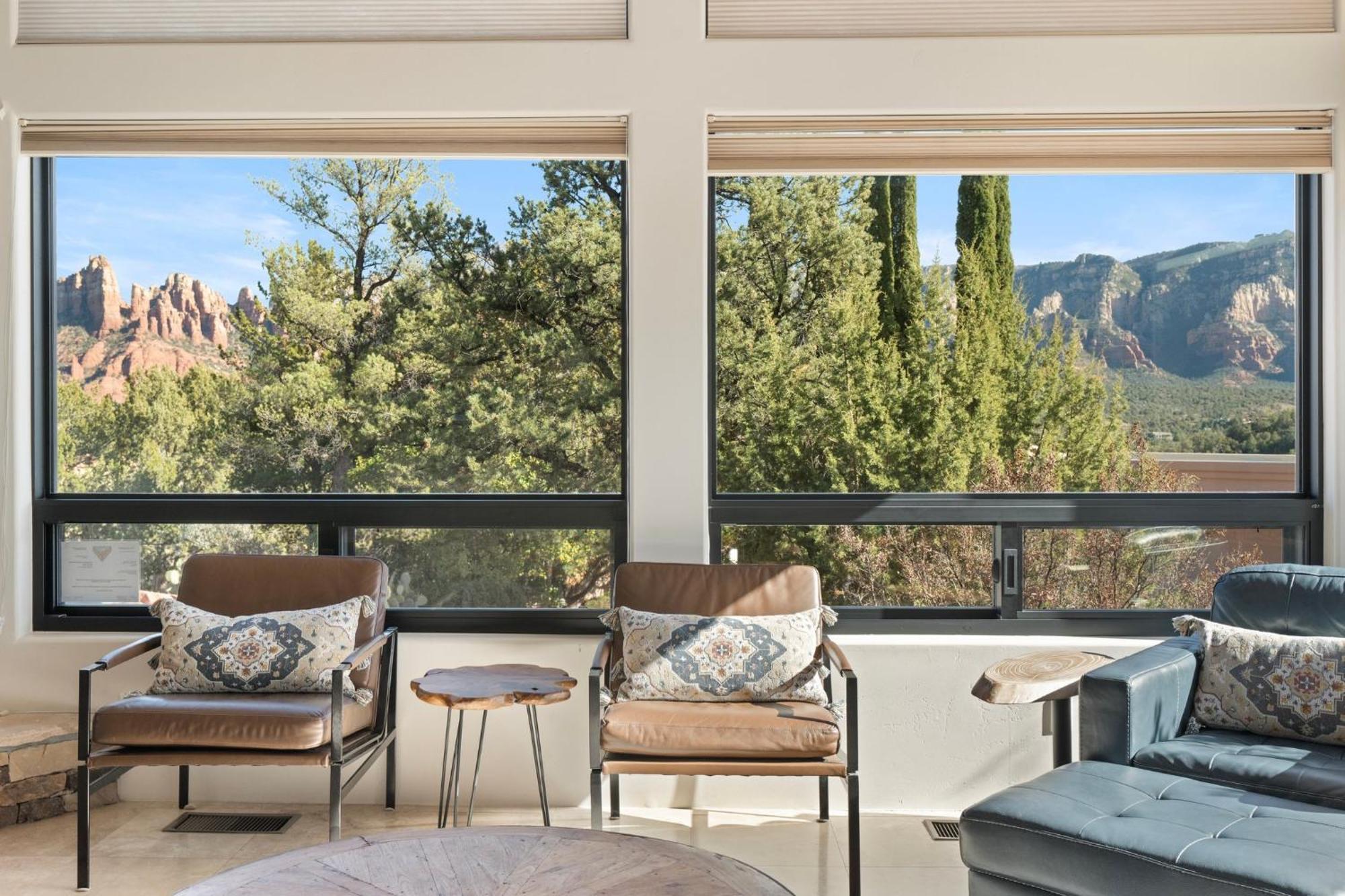 Hot Tub Game Stargazing And Mountain Views At Happy Javelina Sedona