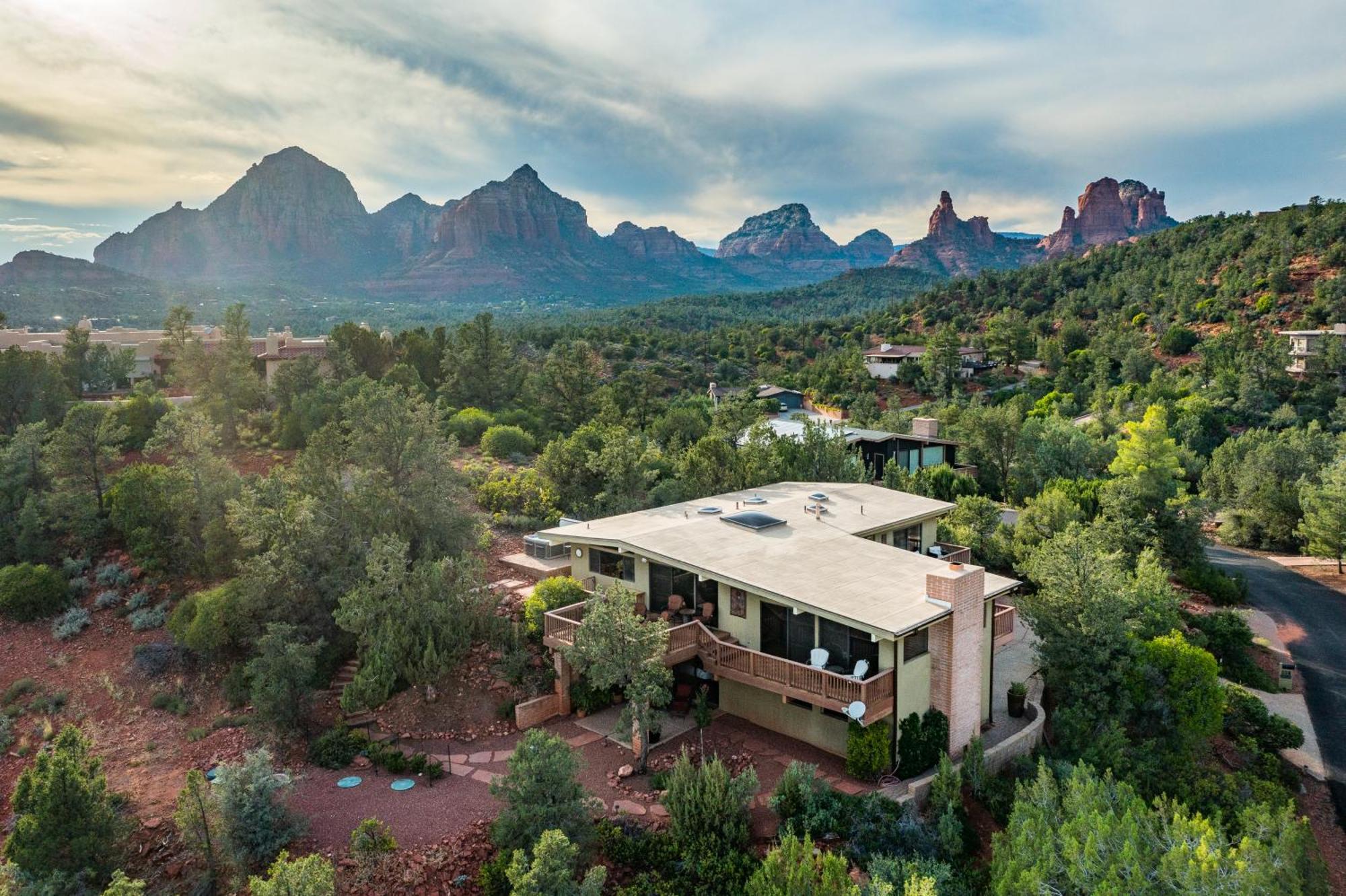 Manzanita - Omg Amazing Views Hot Tub Walking Distance To Uptowns Restaurants Shops * Sedona