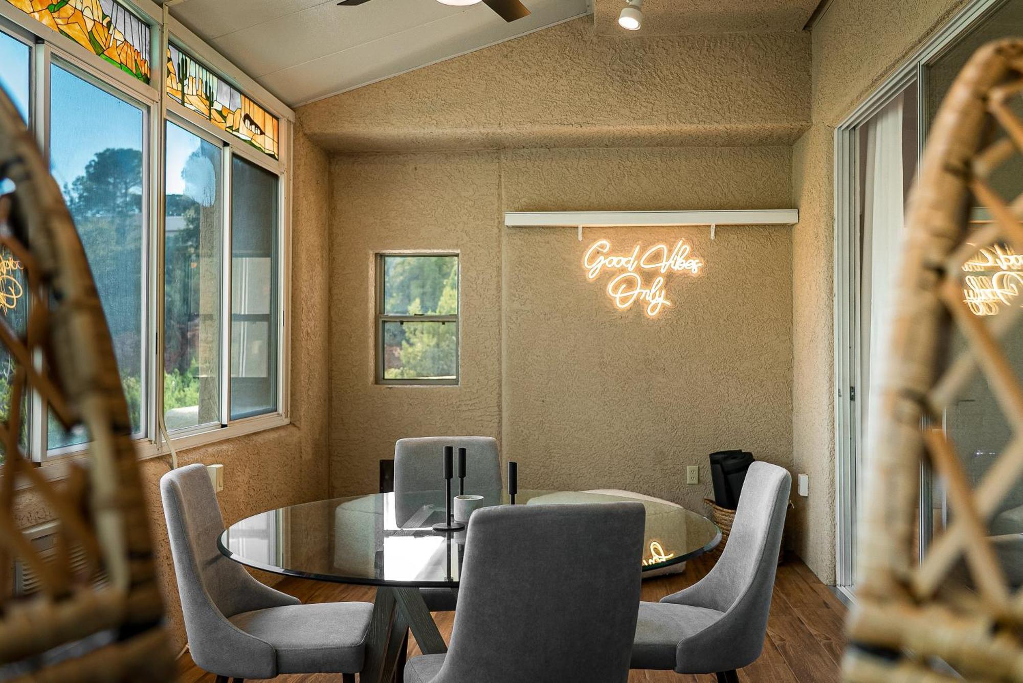Holiday home Craigmont Retreat Awe Red Rocks Views Exquisite Decor Above Tlaquepaque