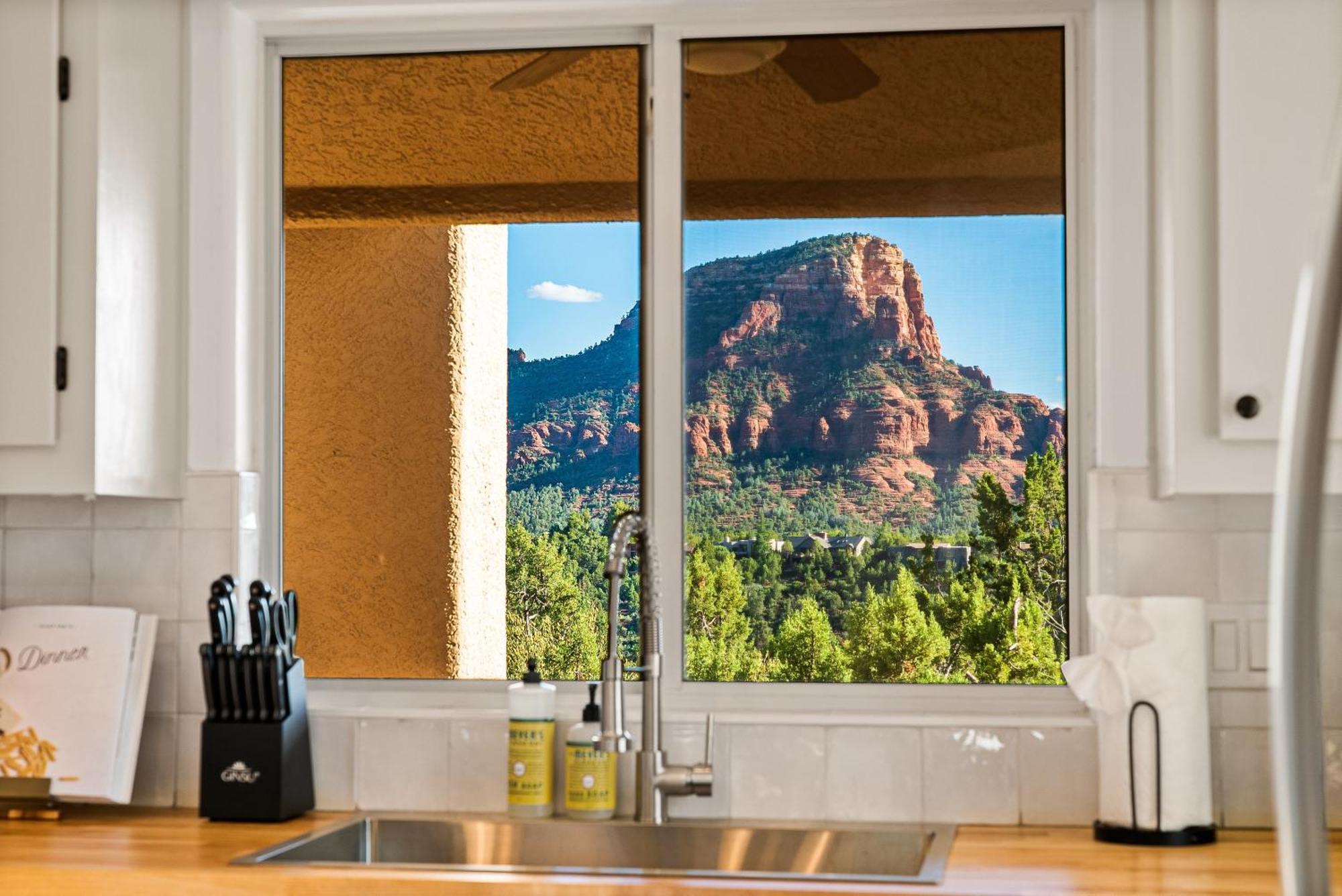 Holiday home Craigmont Retreat Awe Red Rocks Views Exquisite Decor Above Tlaquepaque