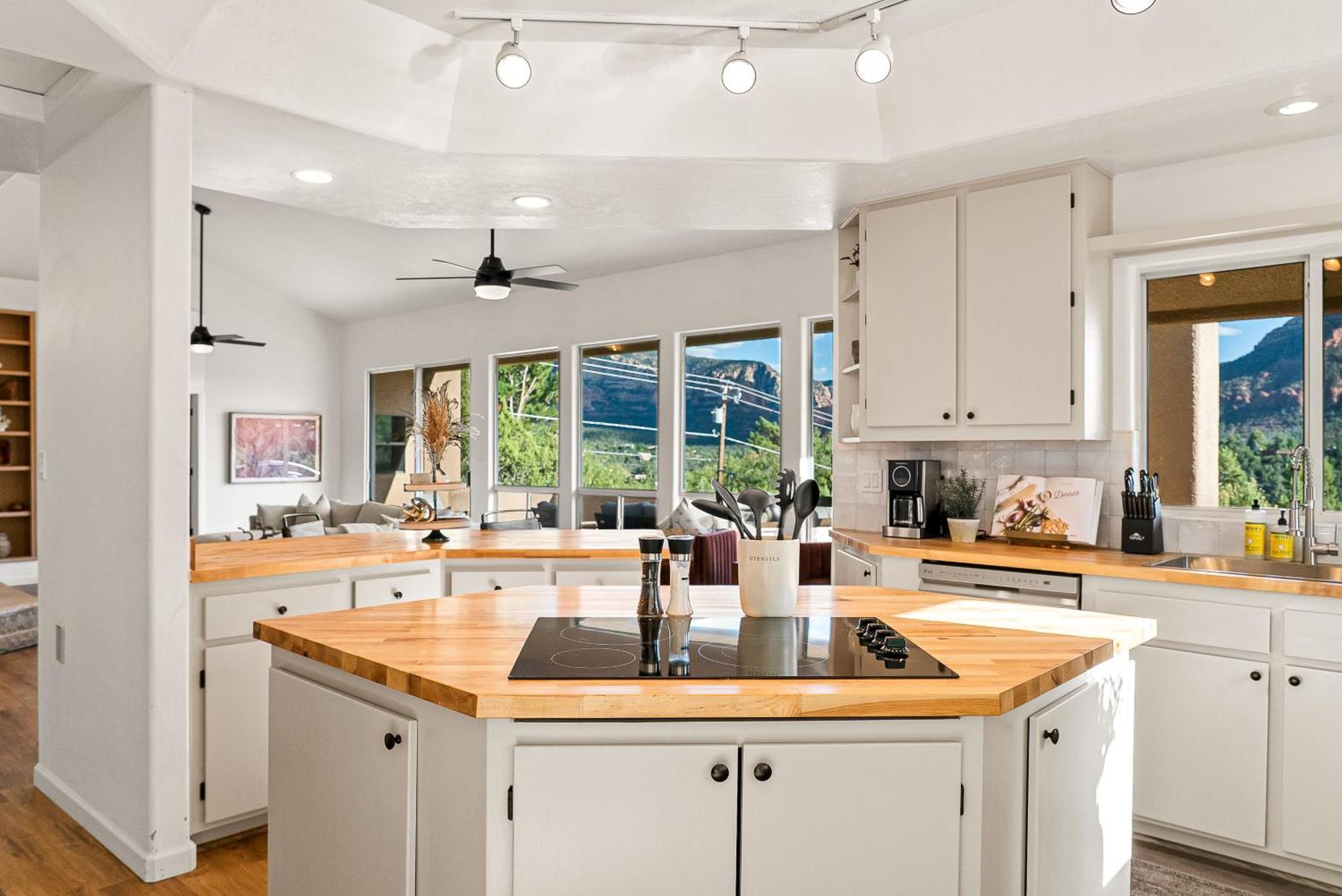 Holiday home Craigmont Retreat Awe Red Rocks Views Exquisite Decor Above Tlaquepaque *