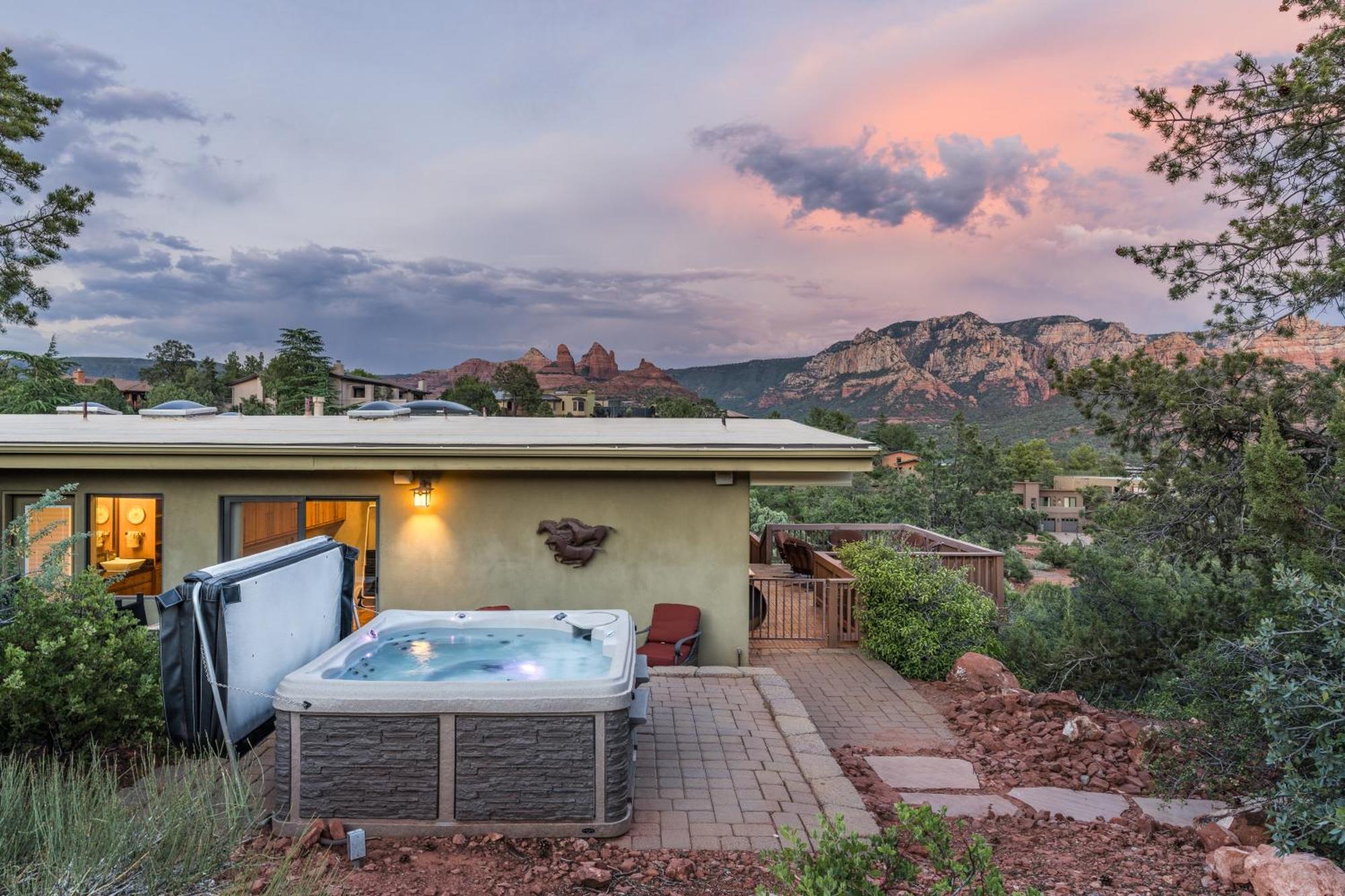 Manzanita - Omg Amazing Views Hot Tub Walking Distance To Uptowns Restaurants Shops Holiday home Sedona