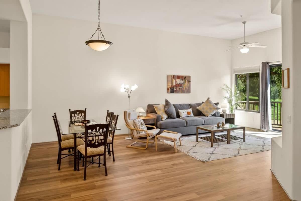 Oasis Getaway For Family In Golf Community With & Pool Holiday home
