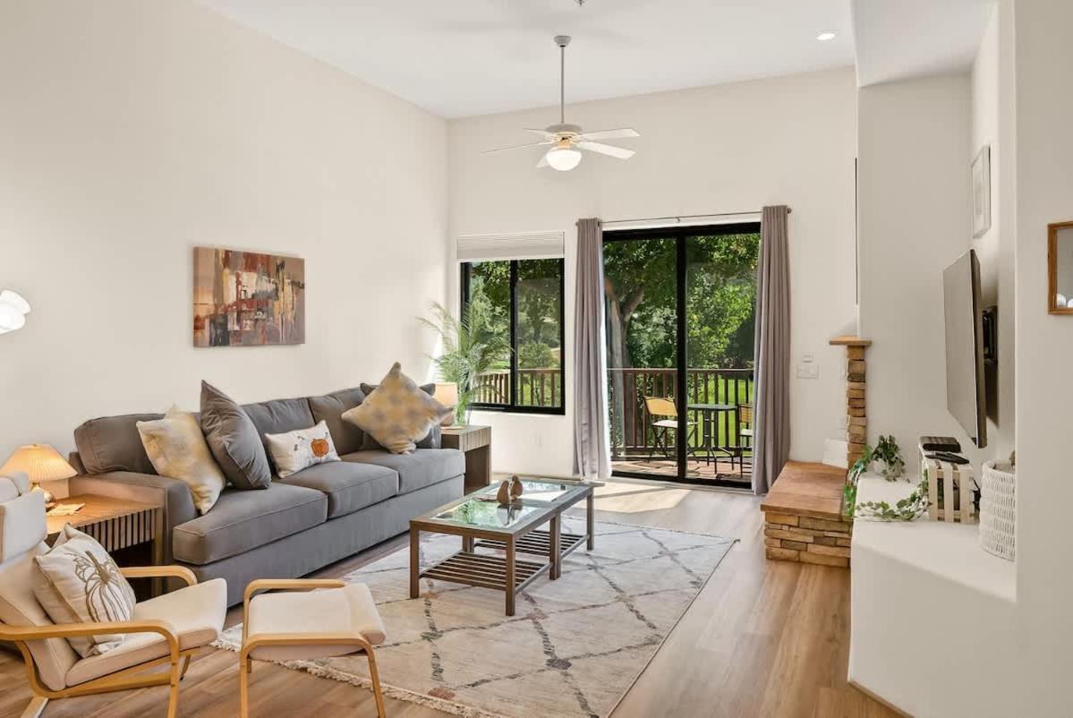 Oasis Getaway For Family In Golf Community With & Pool