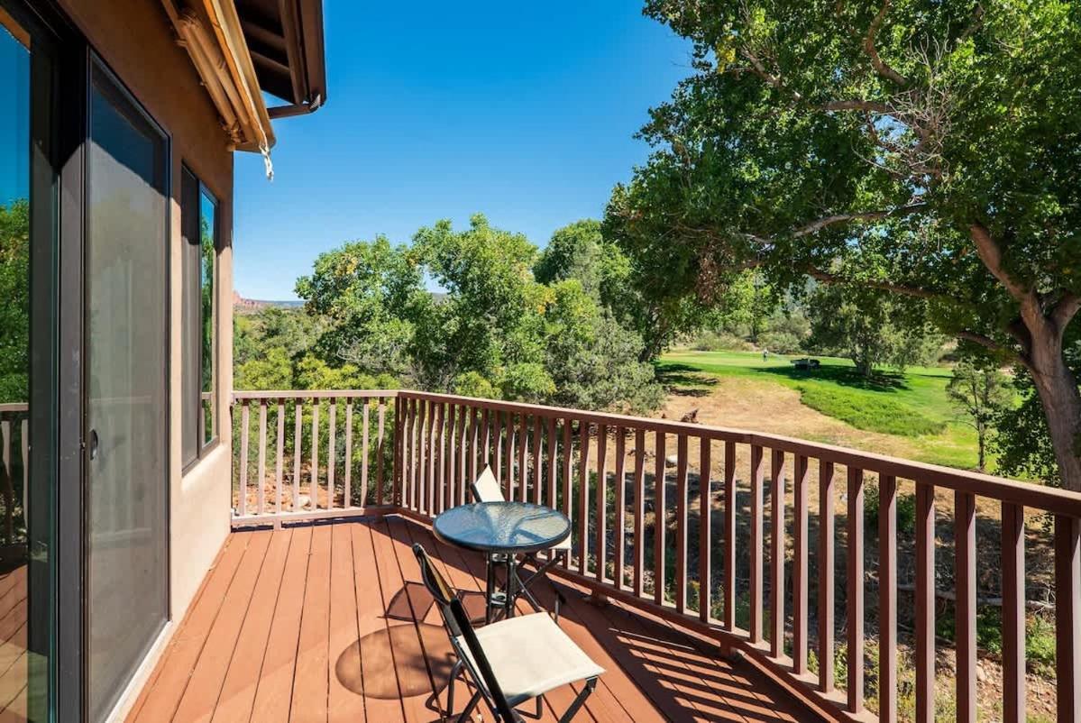 Oasis Getaway For Family In Golf Community With & Pool Holiday home