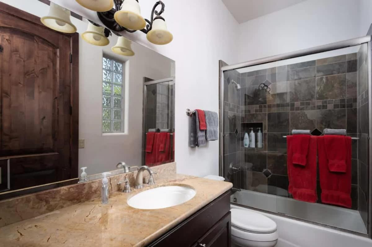 Enchanting With Views And Pool Villa Sedona