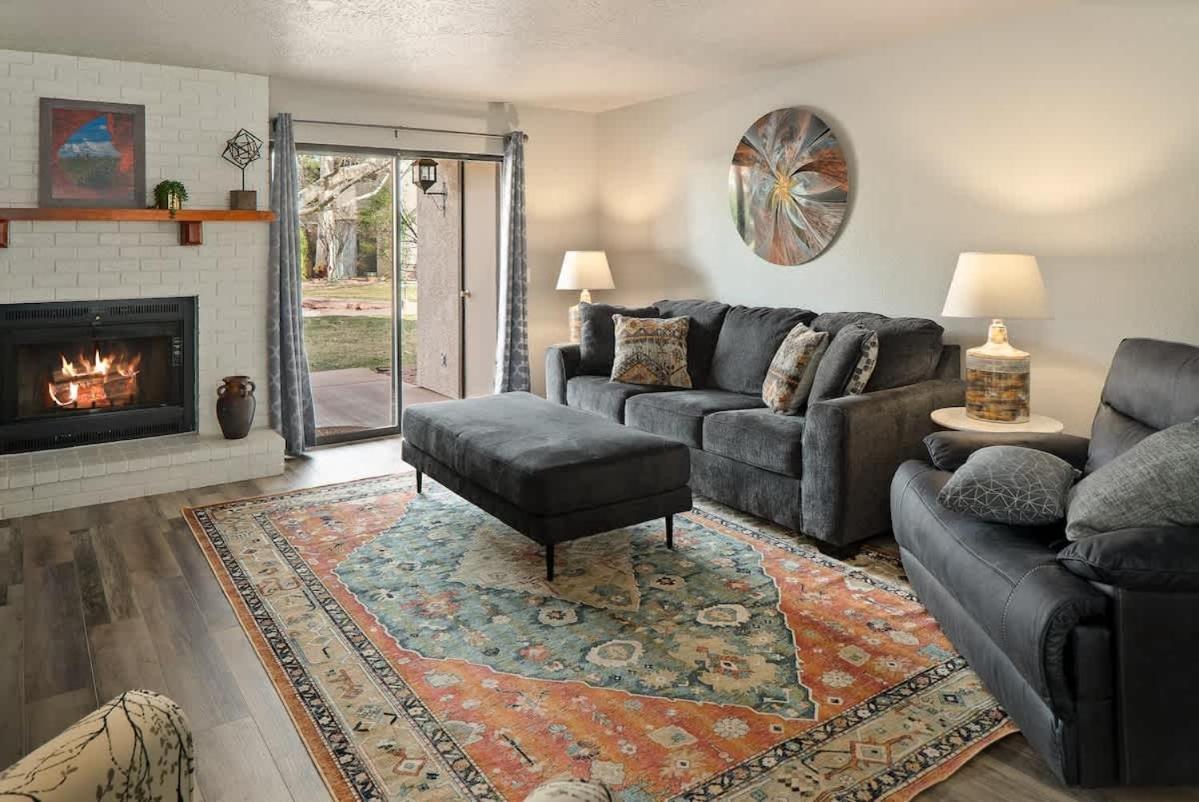 Charming With Community & Pool Holiday home Sedona