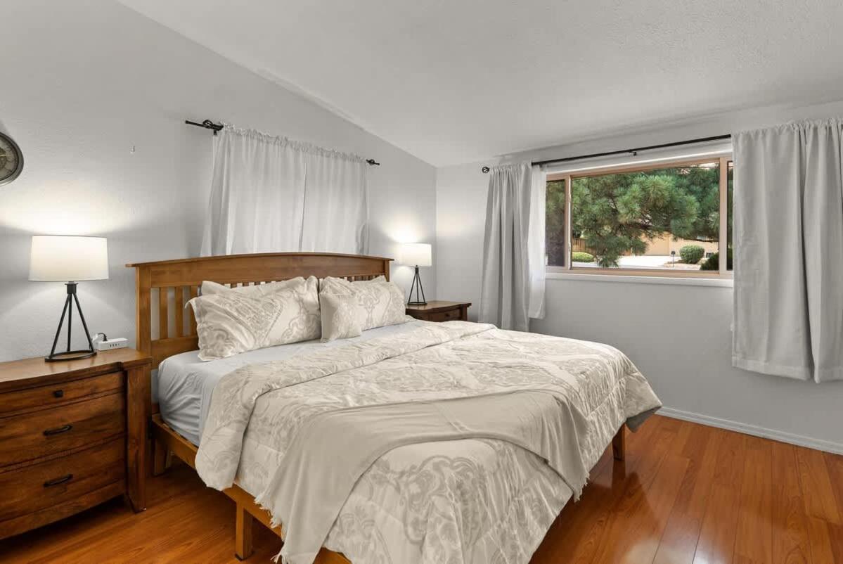 Views With Private Hot Tub For The Entire Family Holiday home Sedona