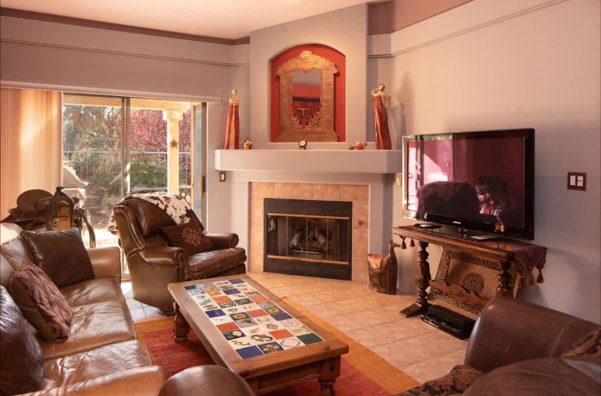 Creative Desert Design A Artistic Retreat