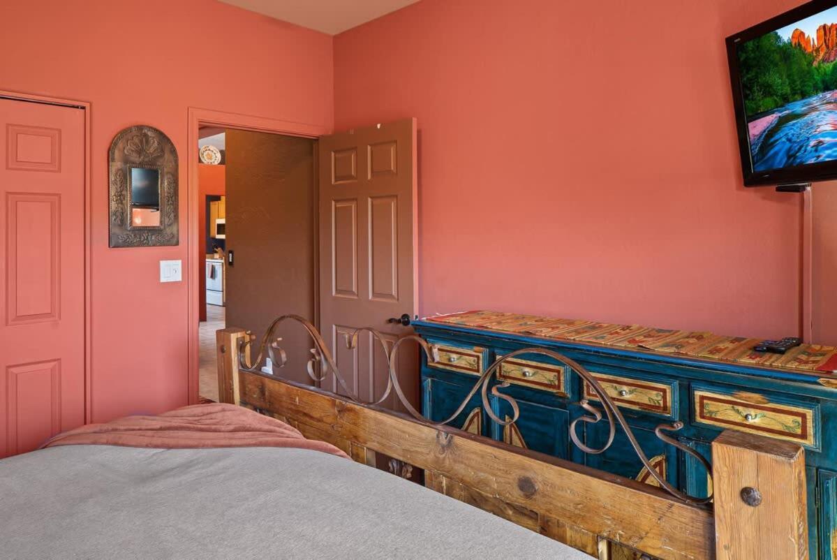 Creative Desert Design A Artistic Retreat