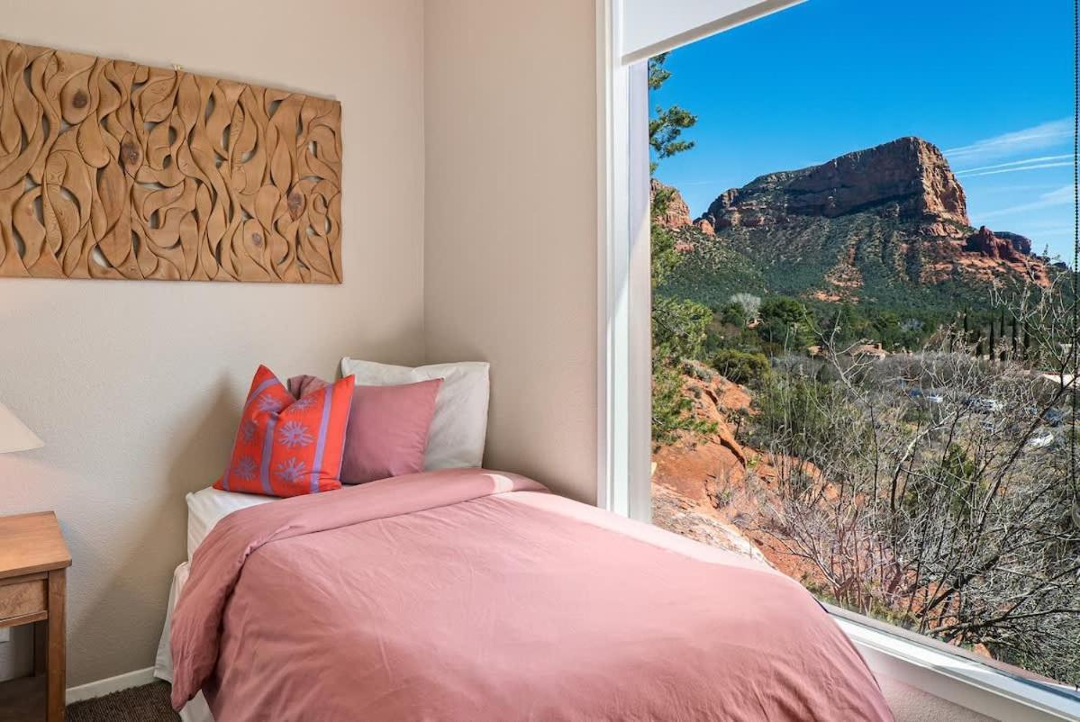Holiday home Creative Stellar Views Near Chapel For Family