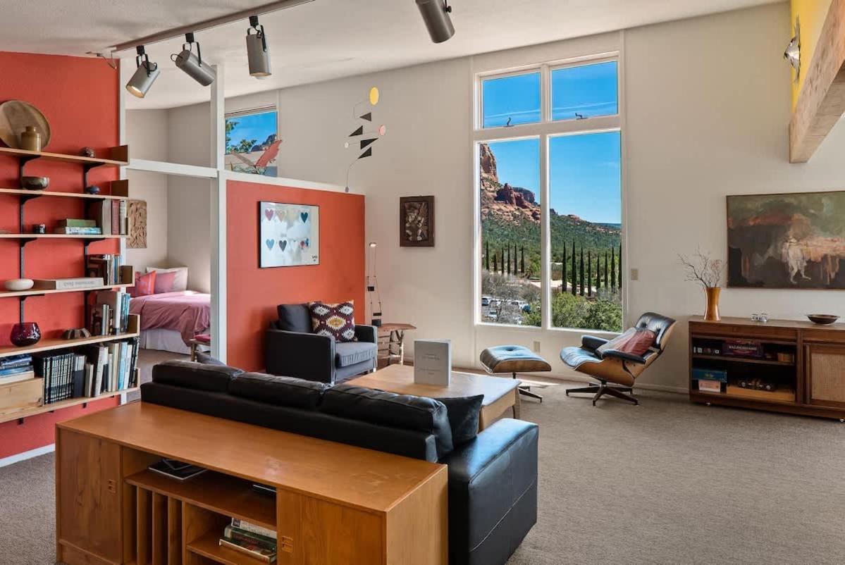 Creative Stellar Views Near Chapel For Family