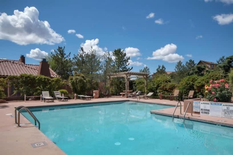 Holiday home Refreshing Sanctuary With Pool And Hot Tub For Family