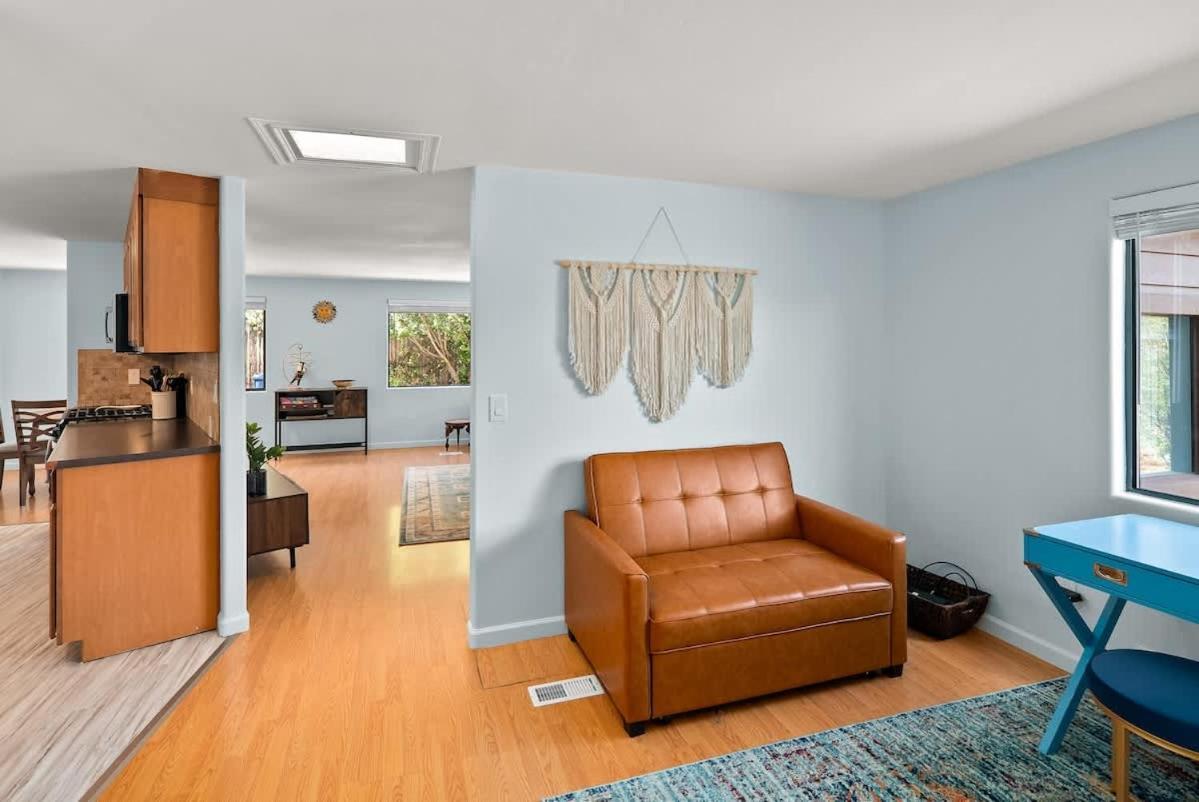 Sunshine In With Views For Family Holiday home *