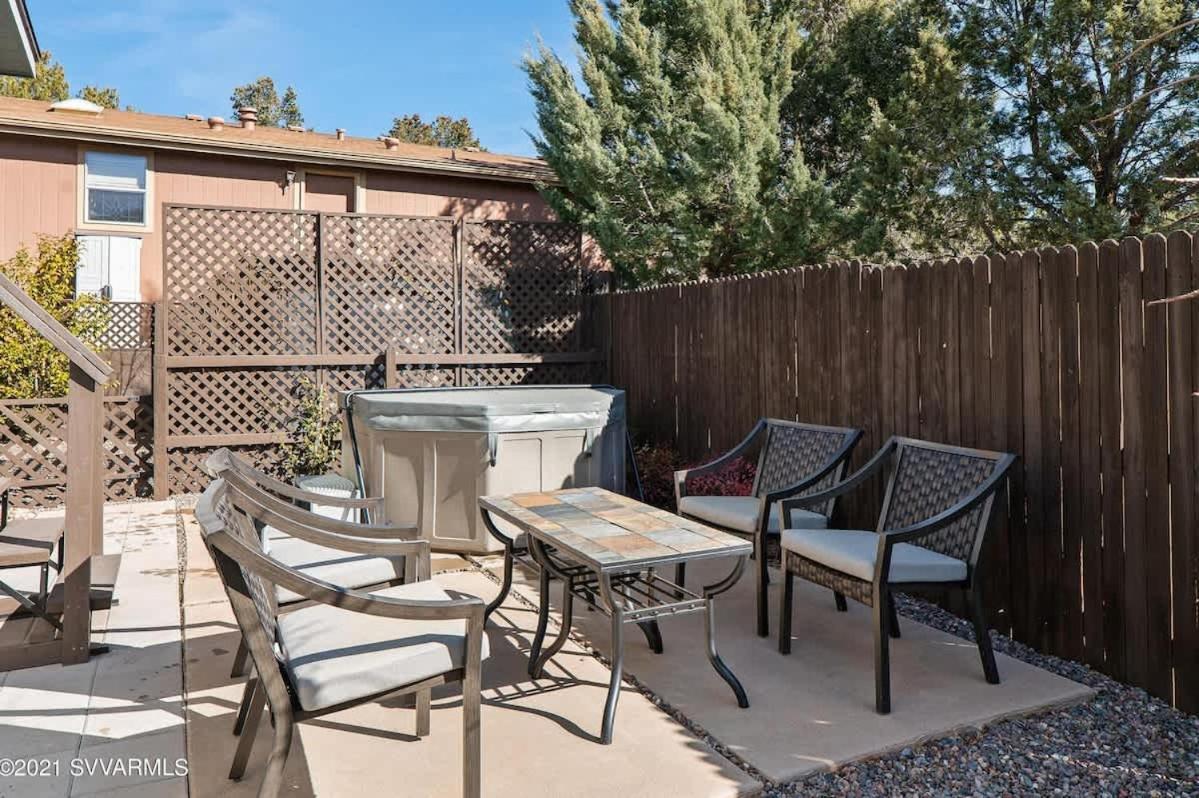 Red Rock Getaway With Jacuzzi In West For Family