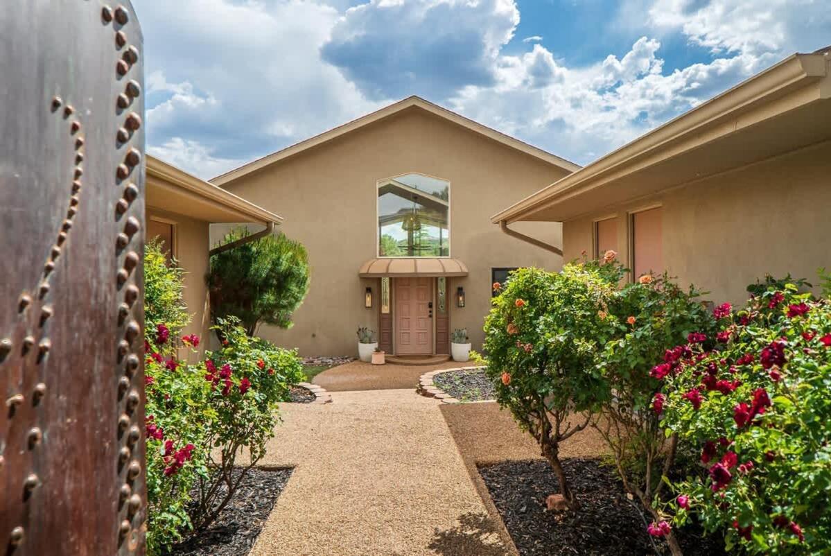 Holiday home Prime Location With Hot Tub Pool And Views For Family Sedona