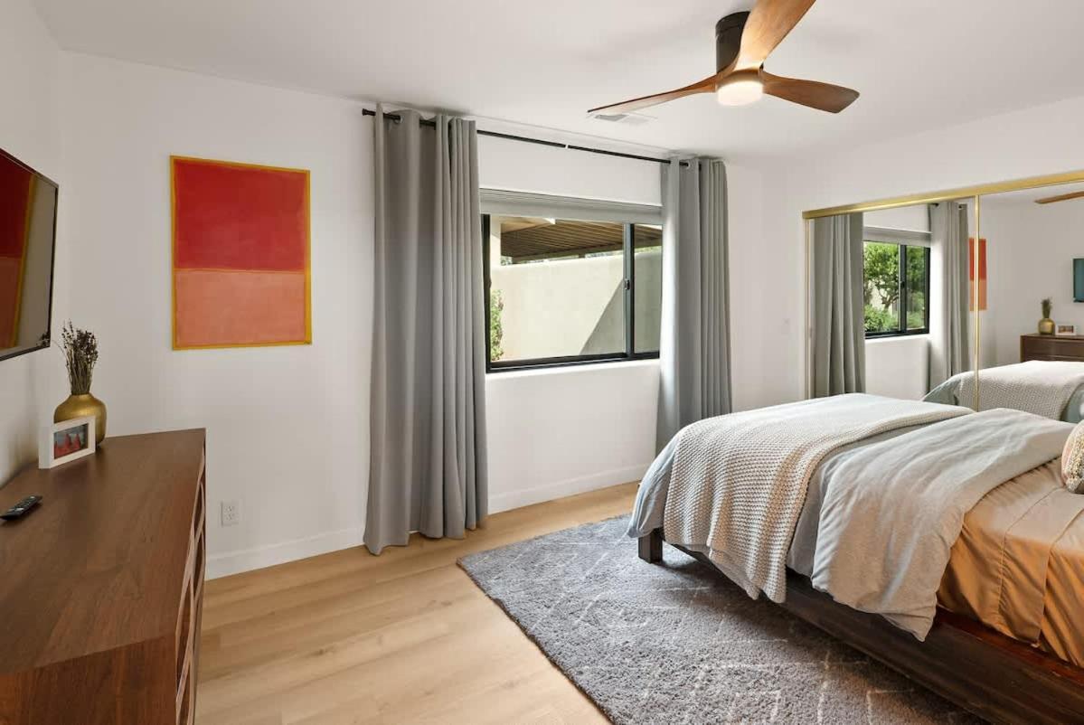 Prime Location With Hot Tub Pool And Views For Family Holiday home *