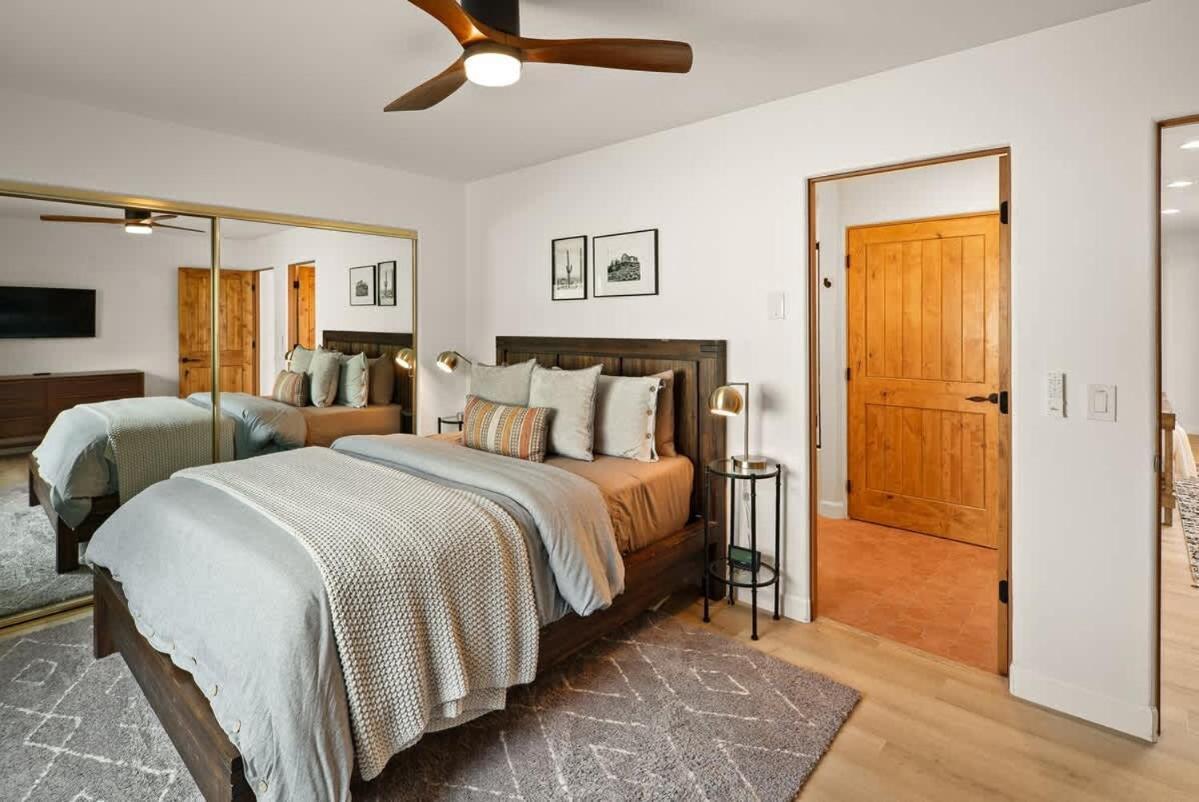 Prime Location With Hot Tub Pool And Views For Family Holiday home Sedona