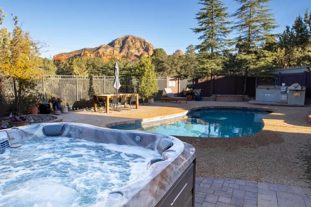 Holiday home Prime Location With Hot Tub Pool And Views For Family Sedona