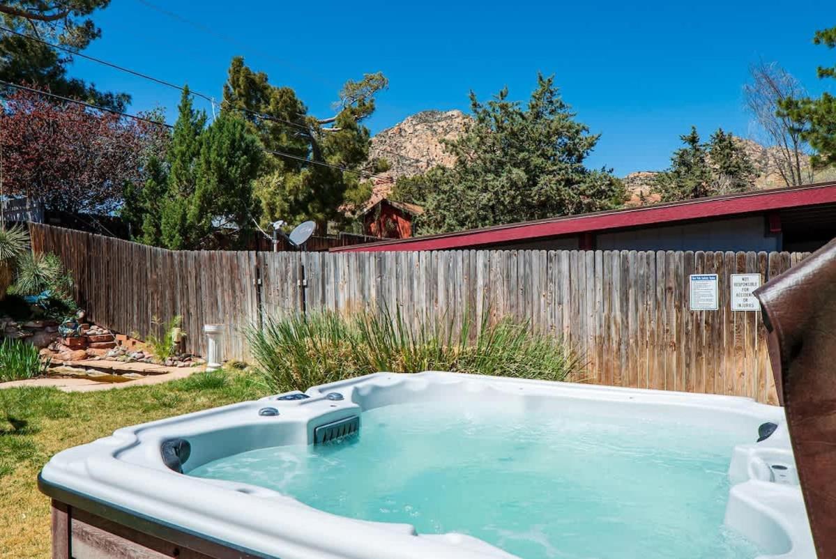 Holiday home Mountain Bike Retreat For Family Trail Access *