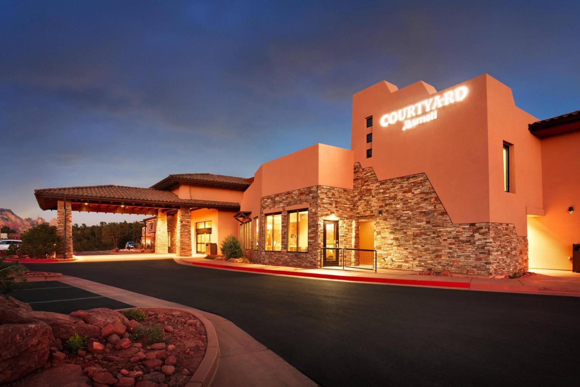 Courtyard By Marriott
