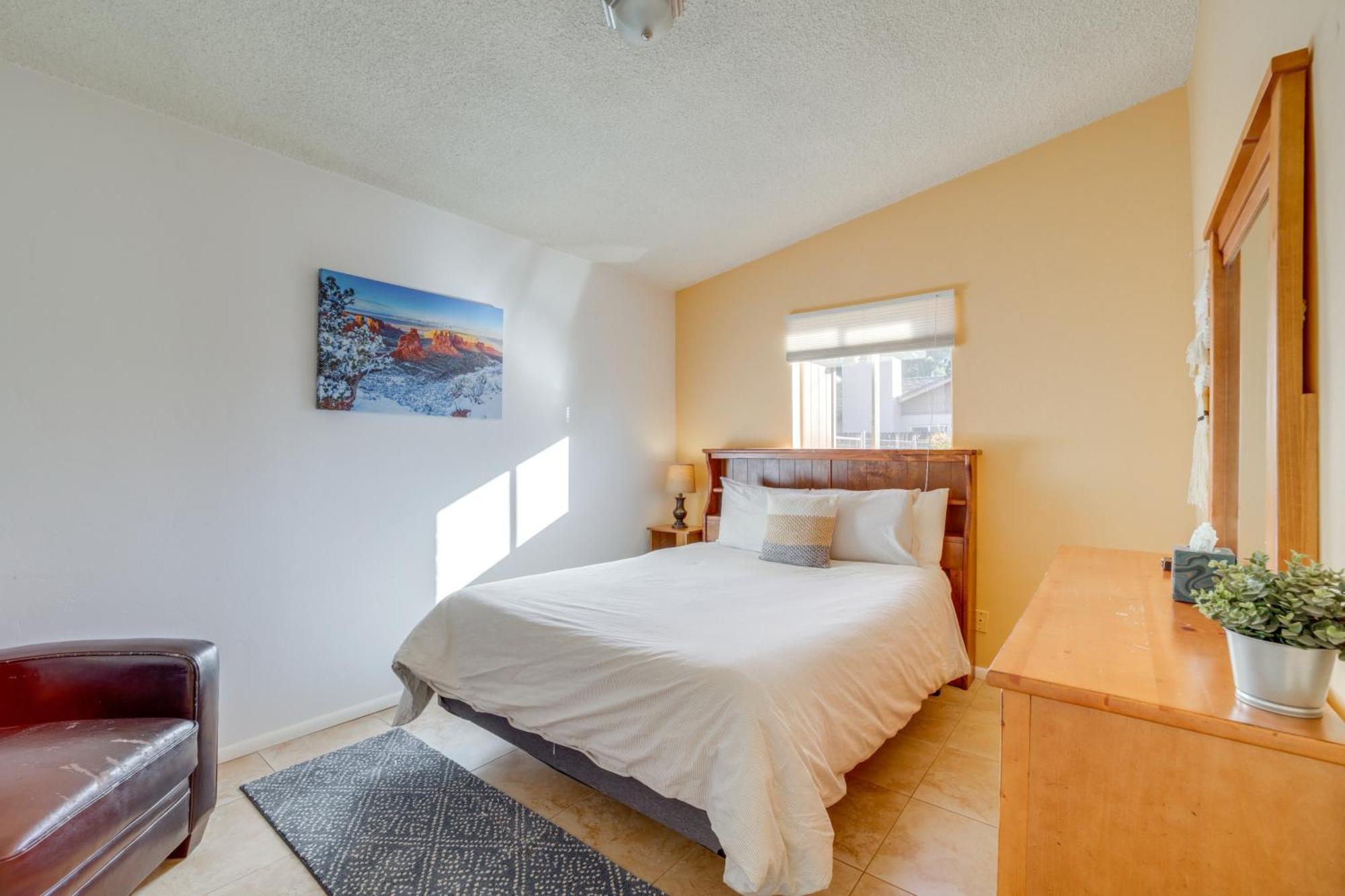 Patio And Views, Near Hiking And Golfing Holiday home Sedona