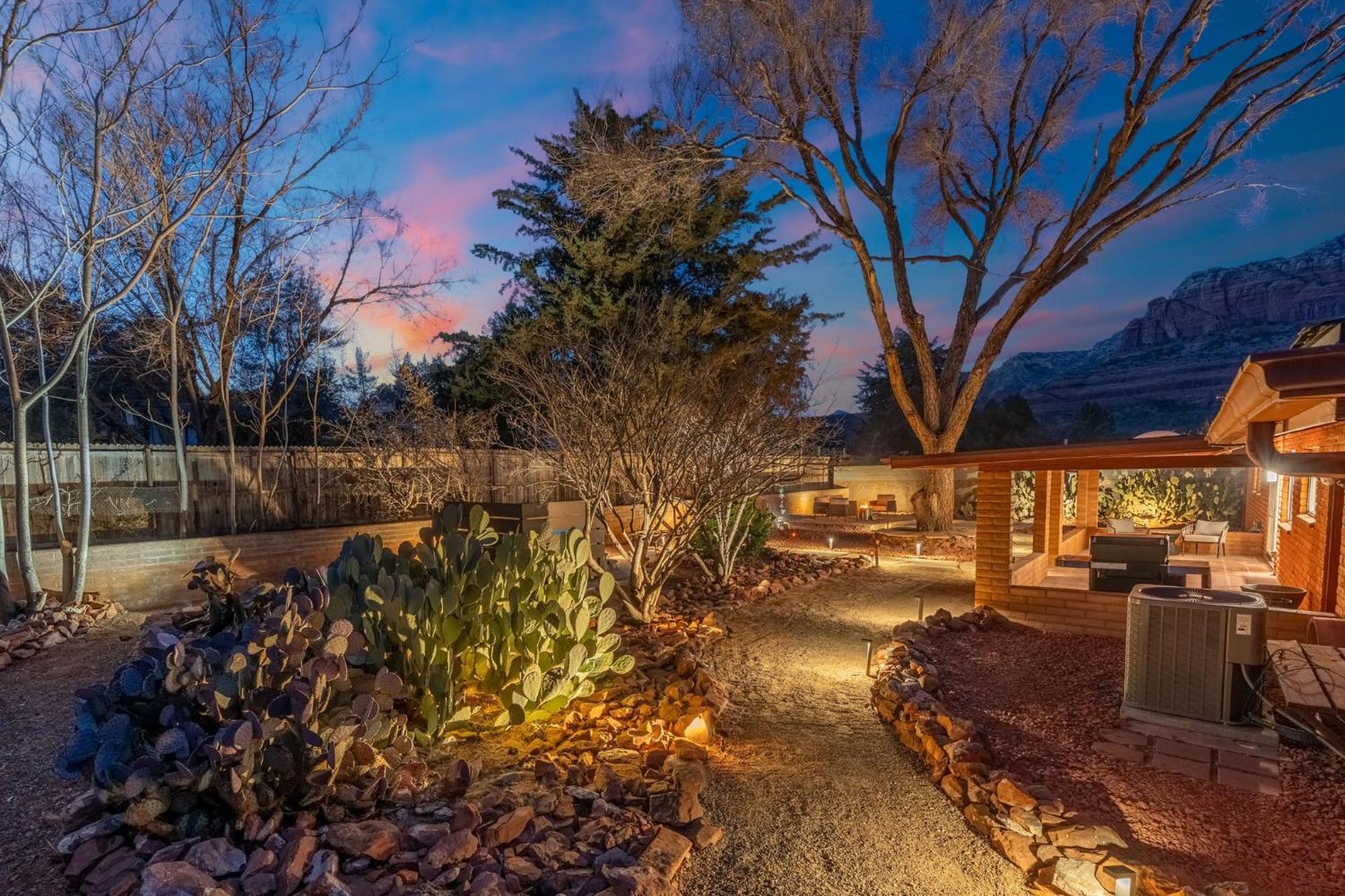 The Redrock Experience With Mtn Views & Hottub Sedona