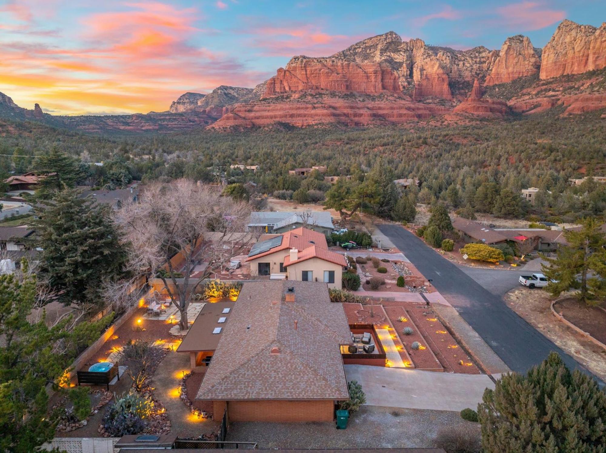 Holiday home The Redrock Experience With Mtn Views & Hottub