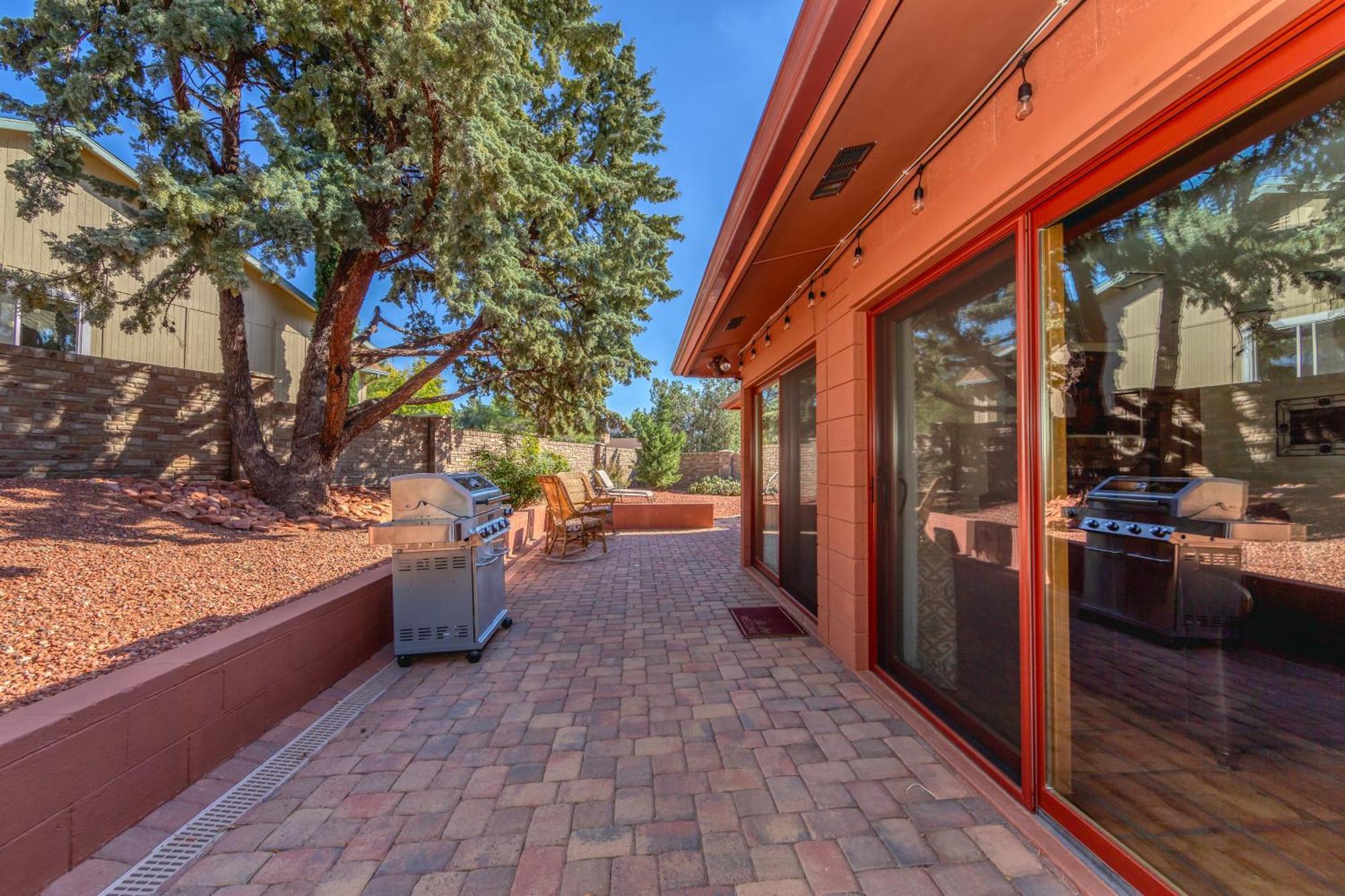 Spectacular House With 2 Master In Sedona's High End Subdivision Living! Sedona