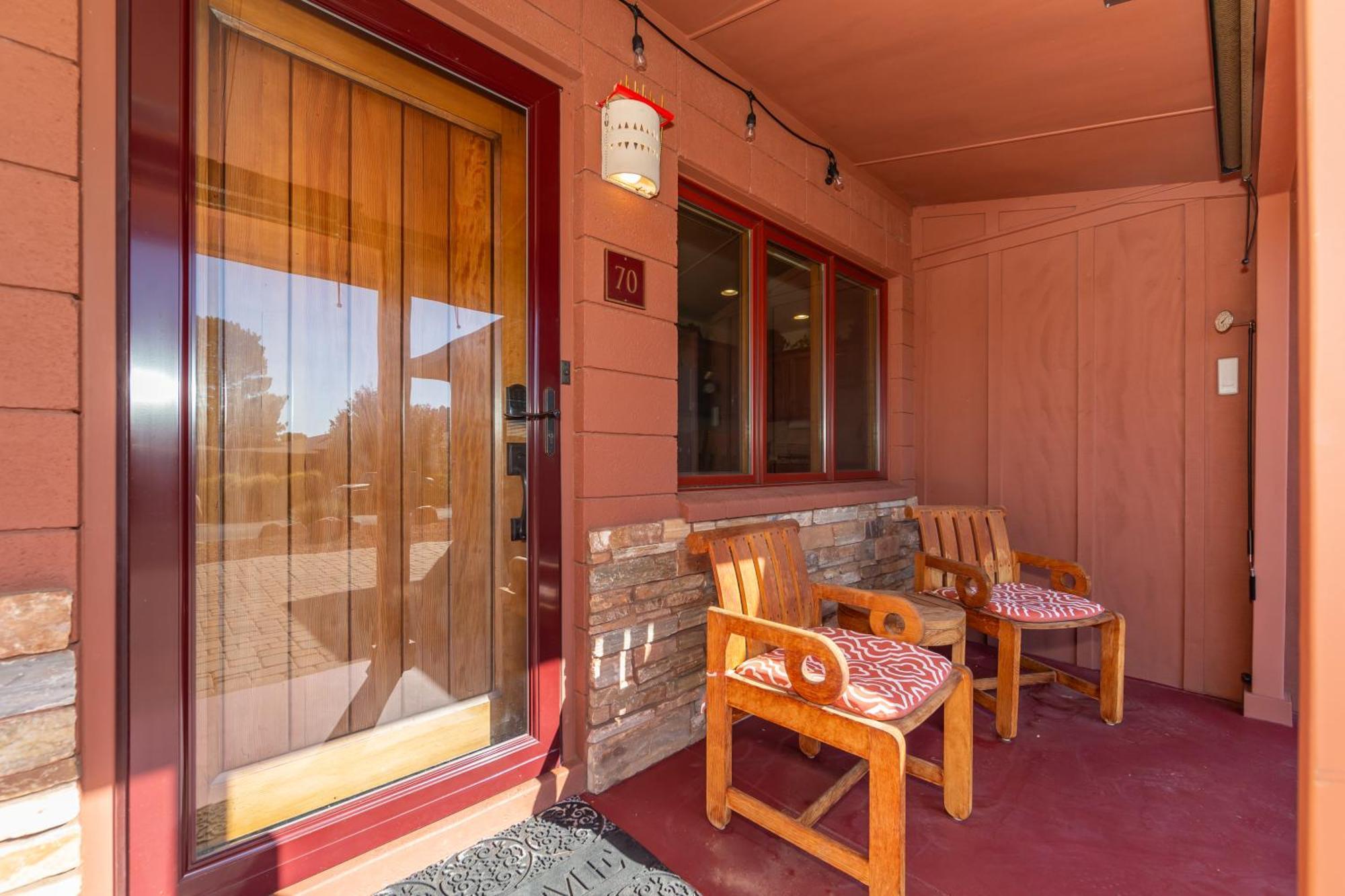 Holiday home Spectacular House With 2 Master In Sedona's High End Subdivision Living! *