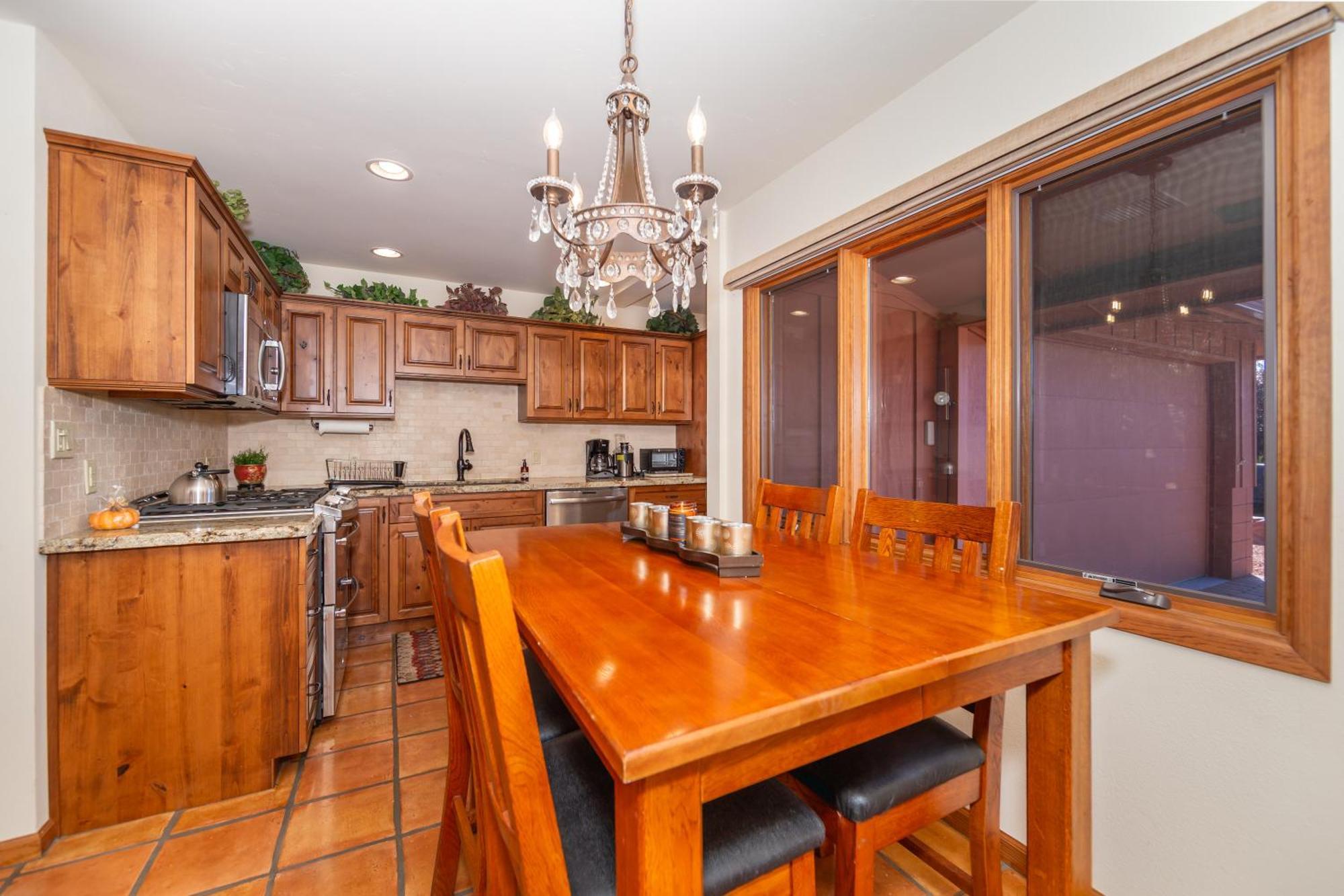 Holiday home Spectacular House With 2 Master In Sedona's High End Subdivision Living! Sedona