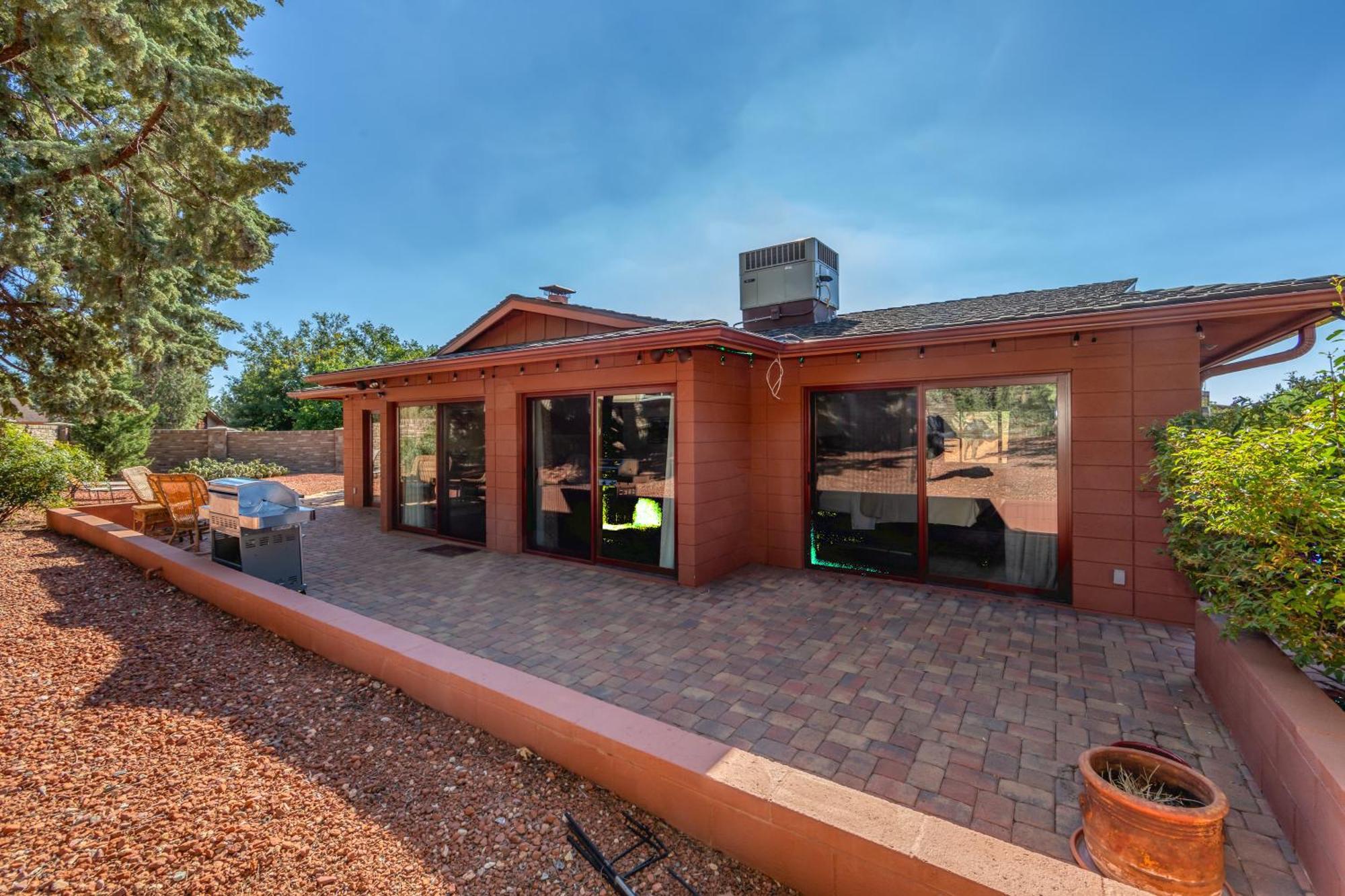 Spectacular House With 2 Master In Sedona's High End Subdivision Living! Sedona