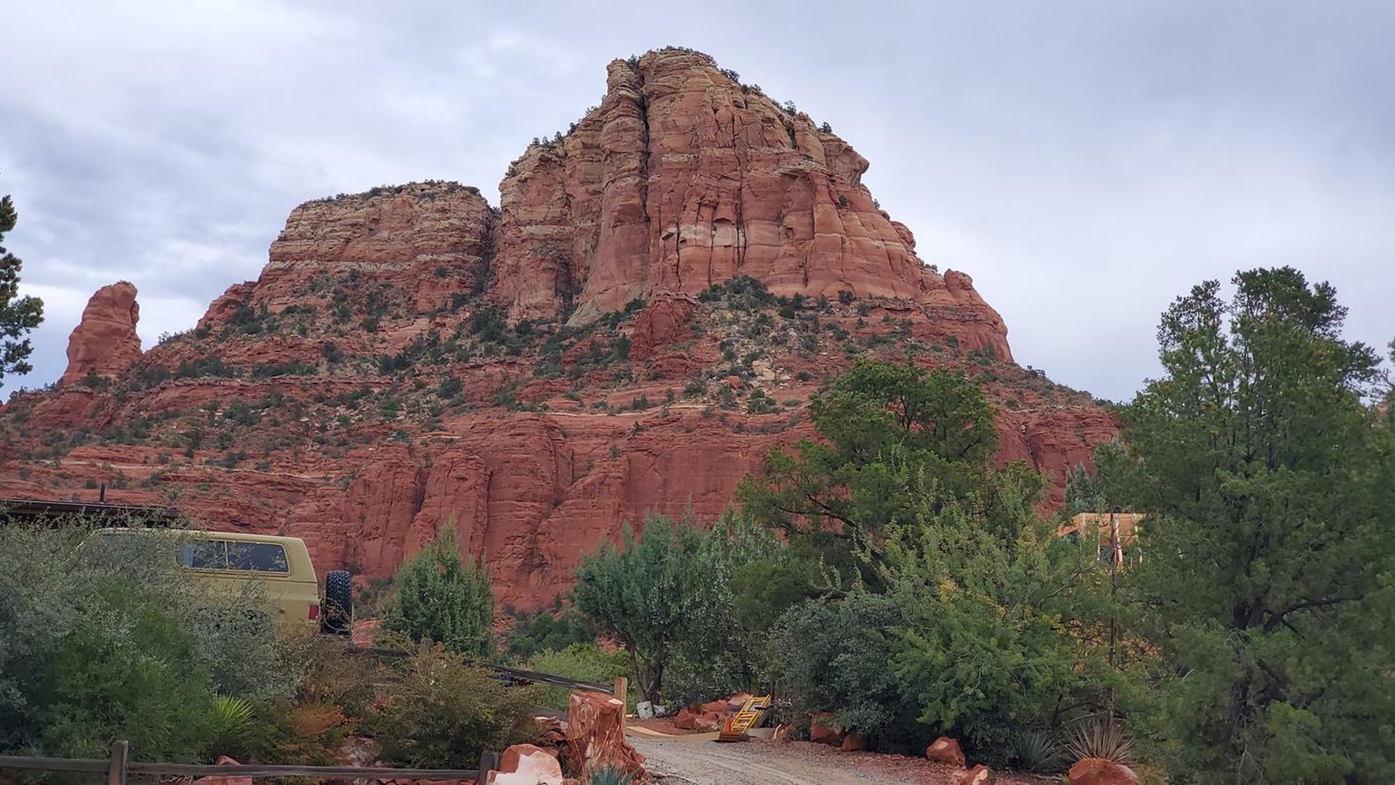 Spectacular House With 2 Master In Sedona's High End Subdivision Living!