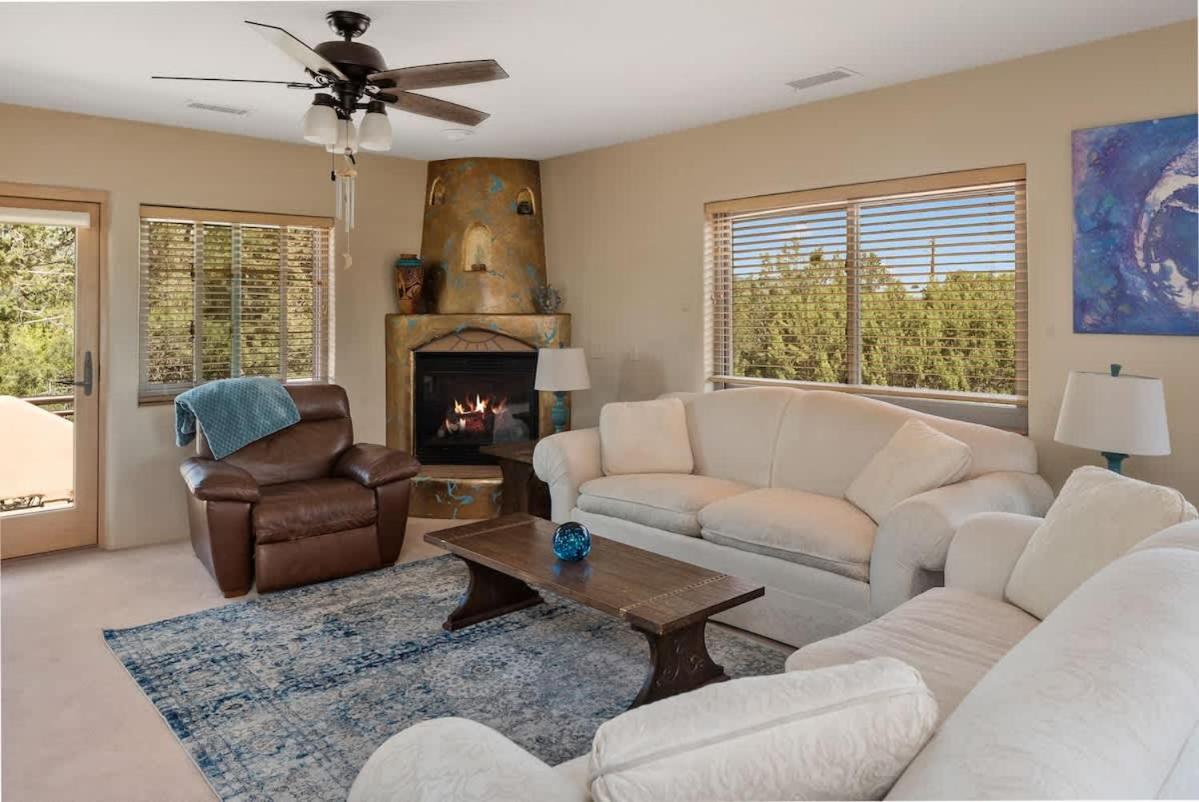 Casa Oasis With Privacy & Blue Tile Pool For Family *
