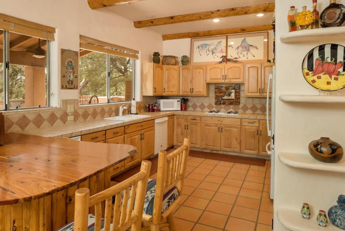 Holiday home Casa Oasis With Privacy & Blue Tile Pool For Family