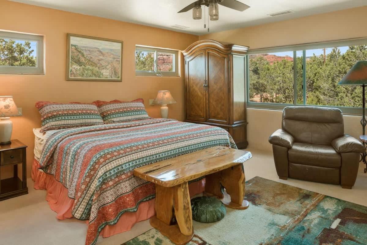 Casa Oasis With Privacy & Blue Tile Pool For Family * Sedona