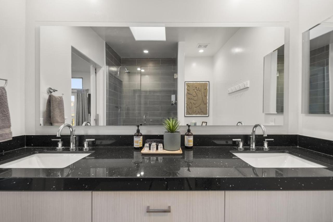 Stunning Views Uptown With Hot Tub Gym And Fire Pit Sedona