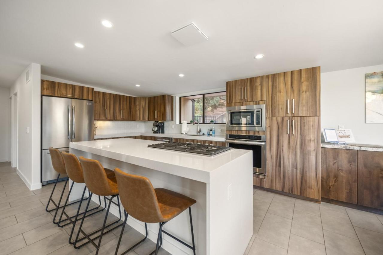 Holiday home Stunning Views Uptown With Hot Tub Gym And Fire Pit *