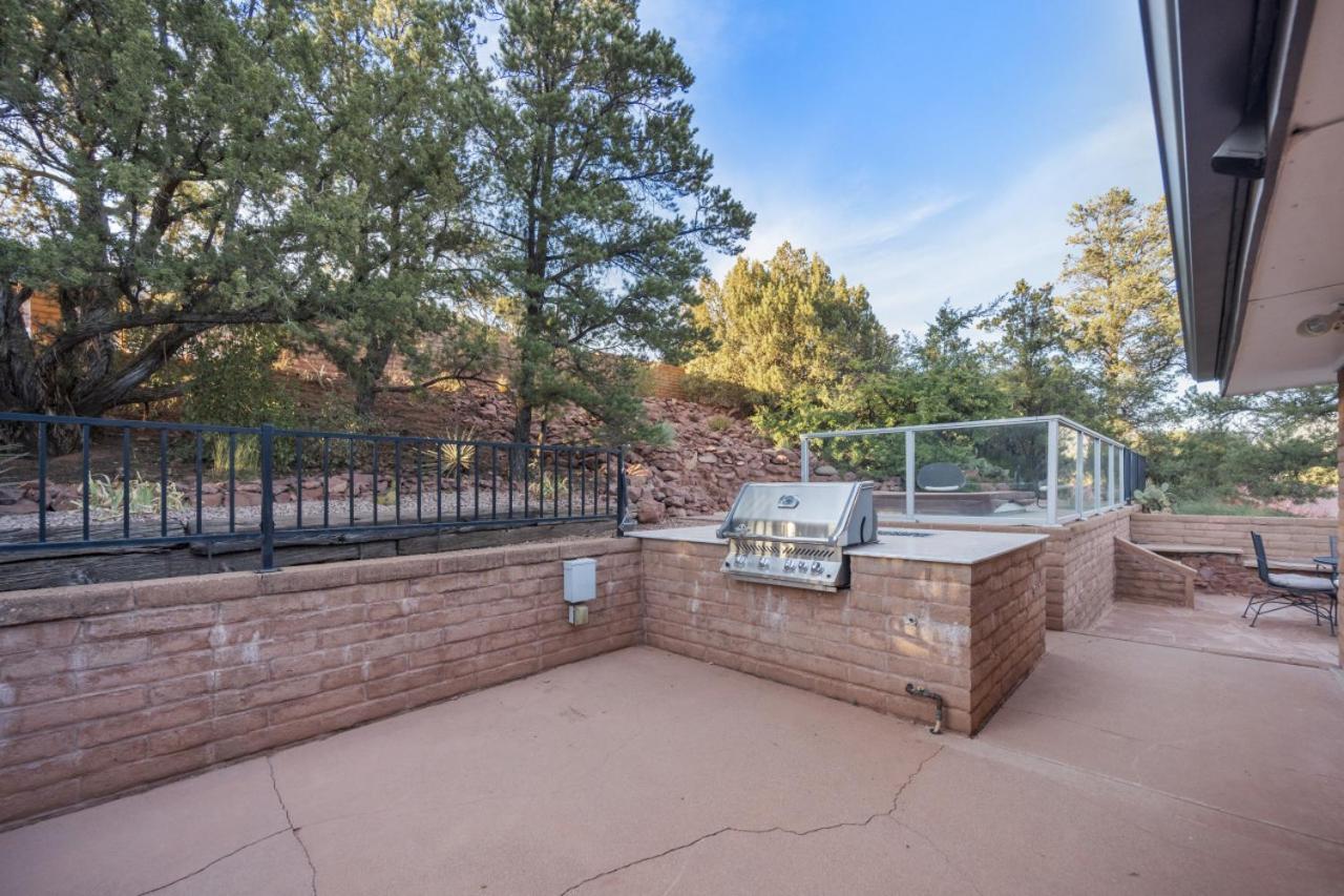 Stunning Views Uptown With Hot Tub Gym And Fire Pit Sedona