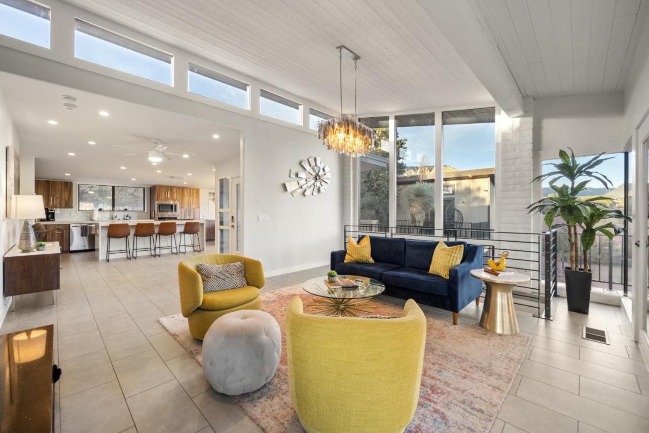 Holiday home Stunning Views Uptown With Hot Tub Gym And Fire Pit *