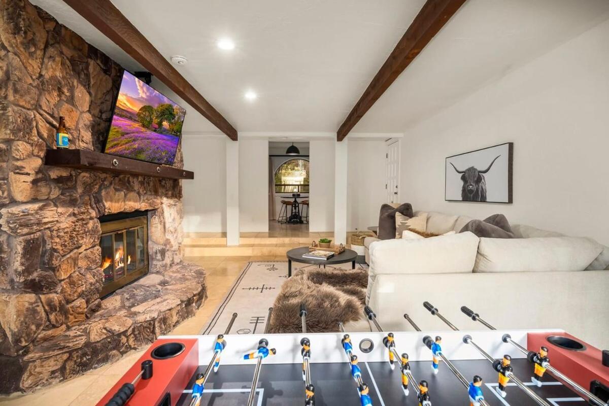 Serenity Retreat With Hot Tub Games & Firepit