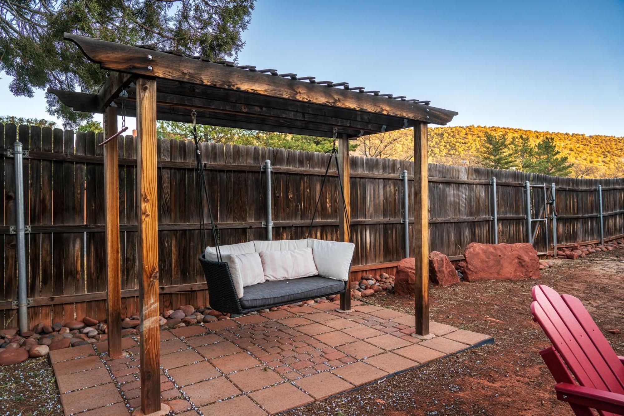 Lux Retreat - Hot Tub & Game Holiday home