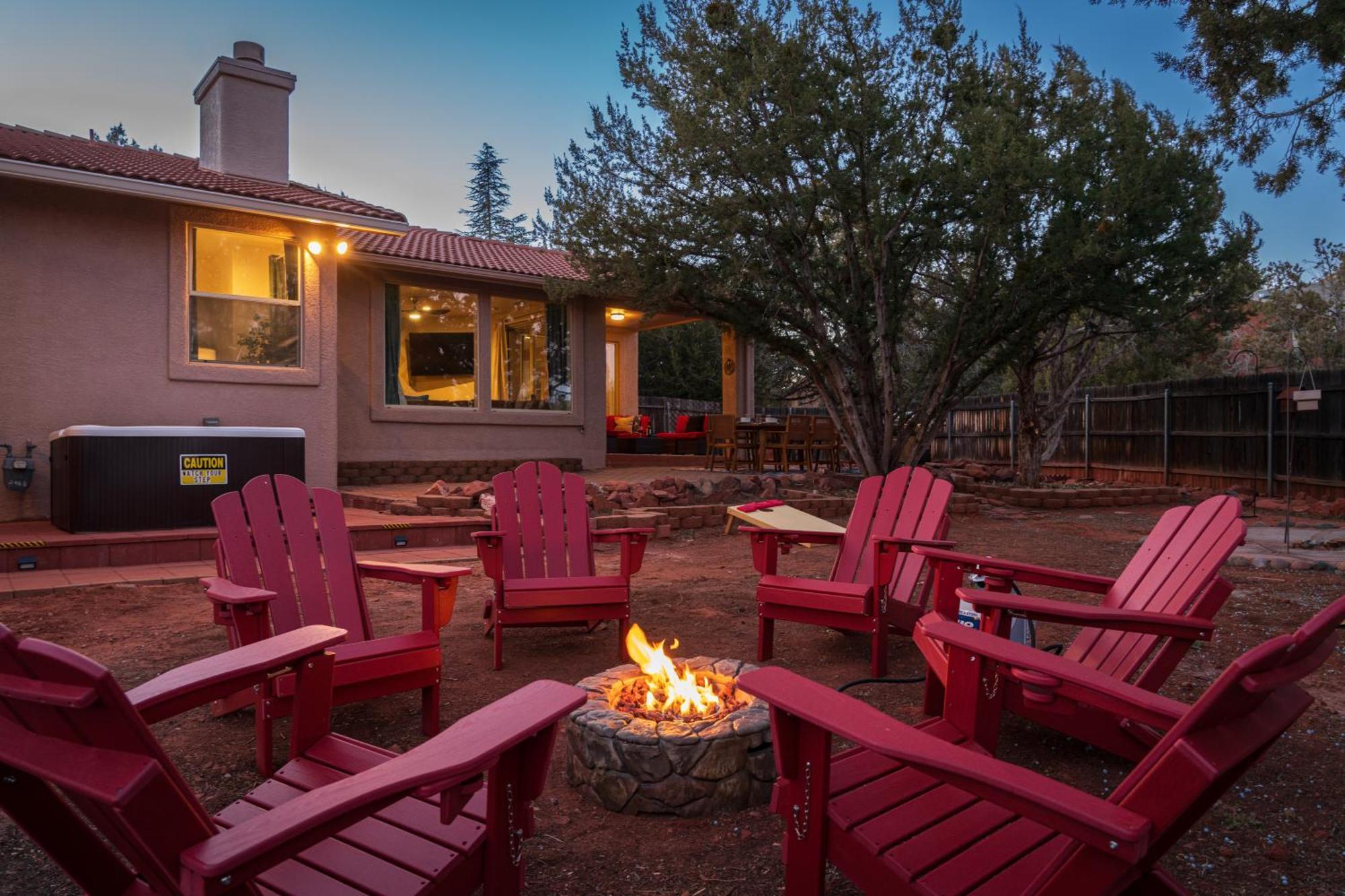 Lux Retreat - Hot Tub & Game Holiday home