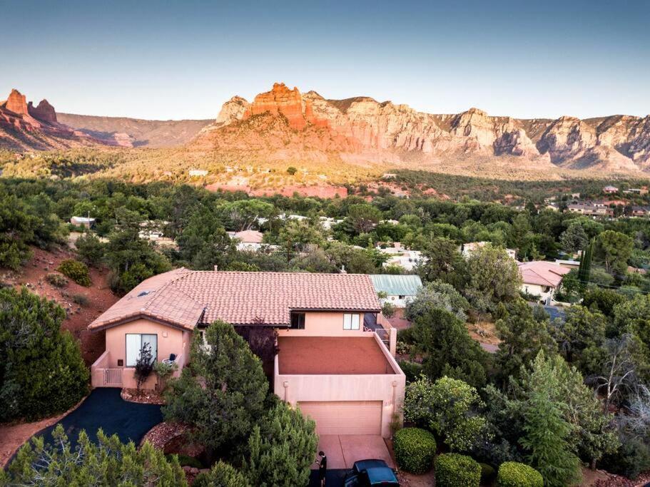 Holiday home 180º Red Rock Views, Location, 4 Bed 3 Bath