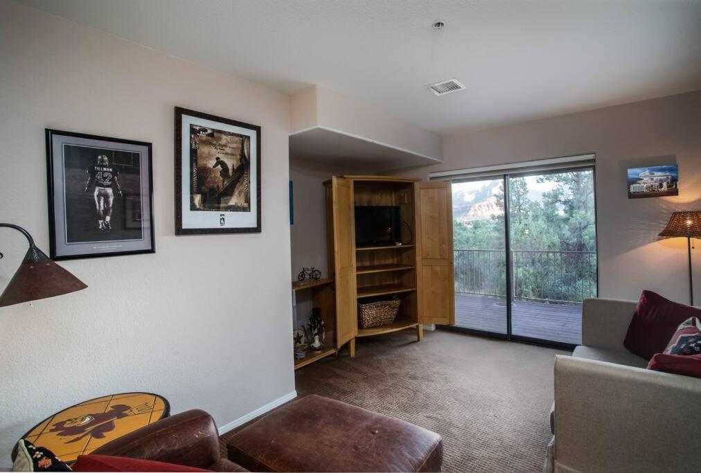 180º Red Rock Views, Location, 4 Bed 3 Bath Holiday home