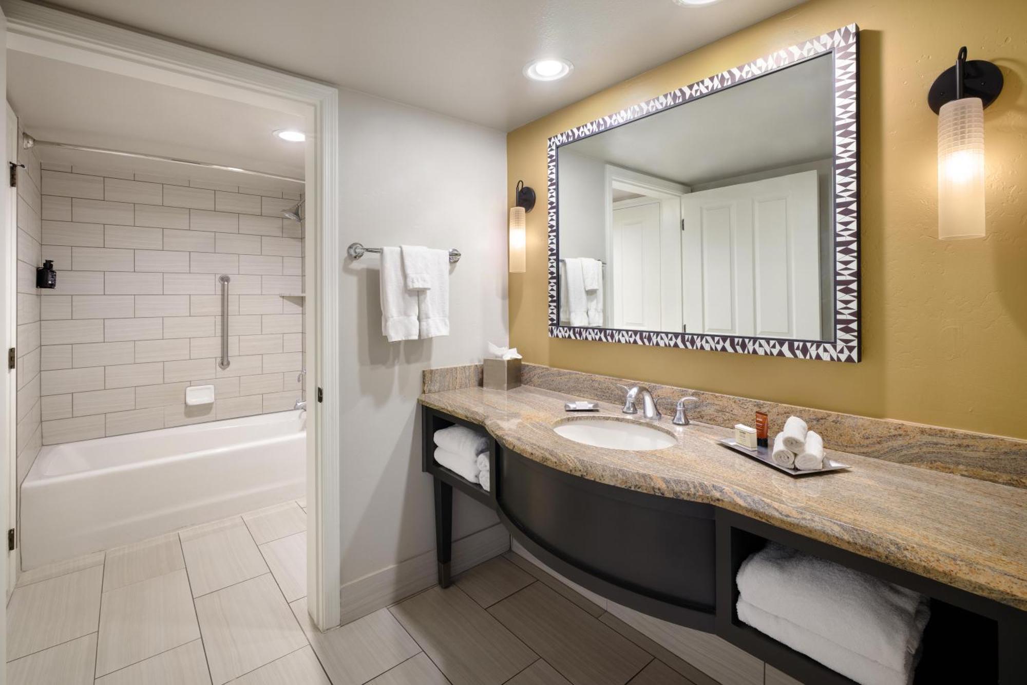 Hilton At Bell Rock 4*