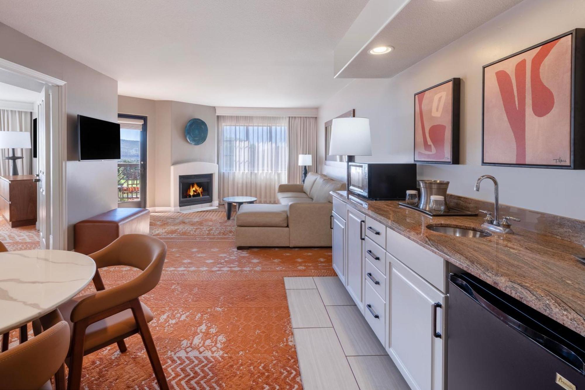 Hilton At Bell Rock 4*