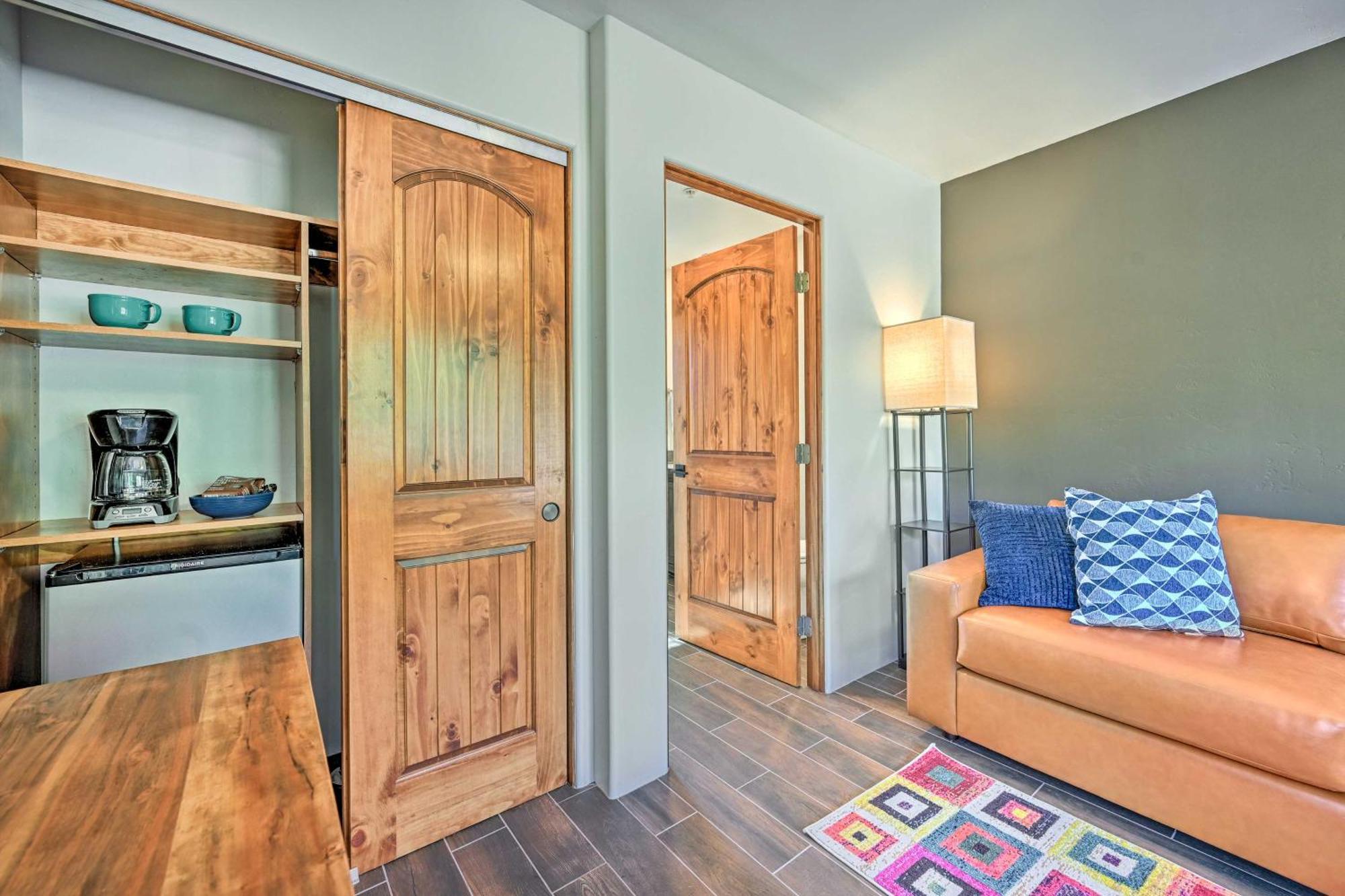 Stunning With Red Rock Views And Fire Pit! Holiday home Sedona