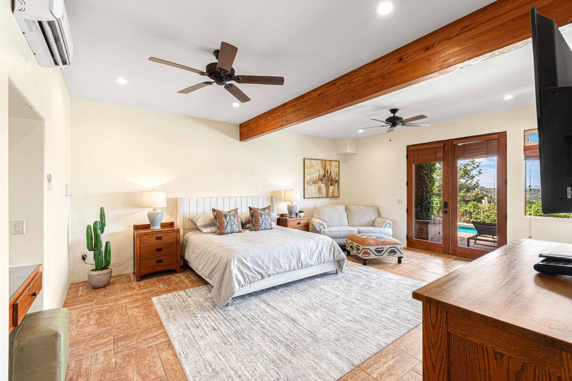 8-bedrooms With Stunning Views & 75' Lap Pool Holiday home Sedona